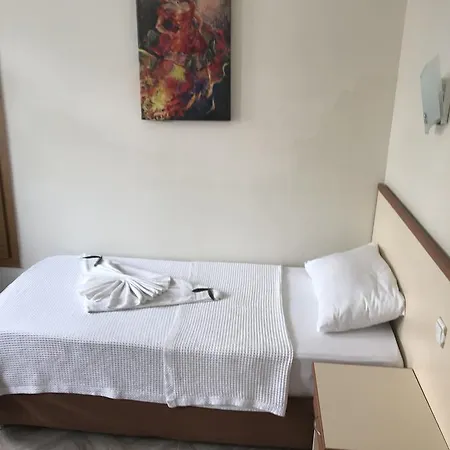 Cim Aparthotel *